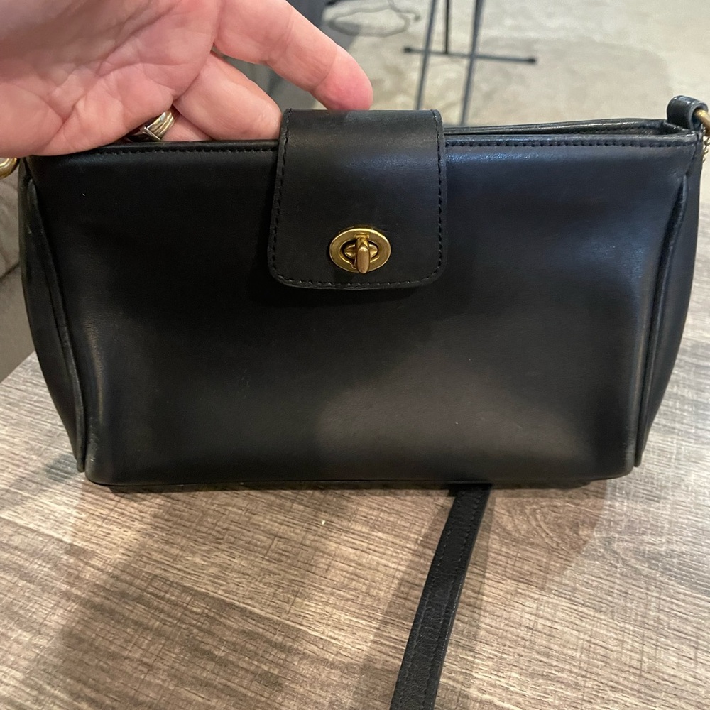 Vintage Coach Leather Black Crossbody.